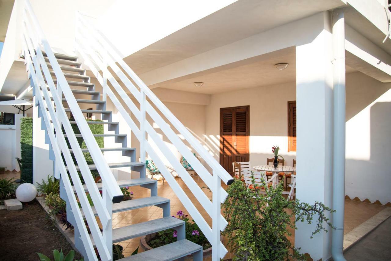 Casa Vacanze Albora ปุนตาเซกกา ภายนอก รูปภาพ