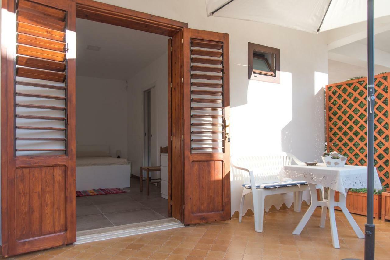 Casa Vacanze Albora ปุนตาเซกกา ภายนอก รูปภาพ